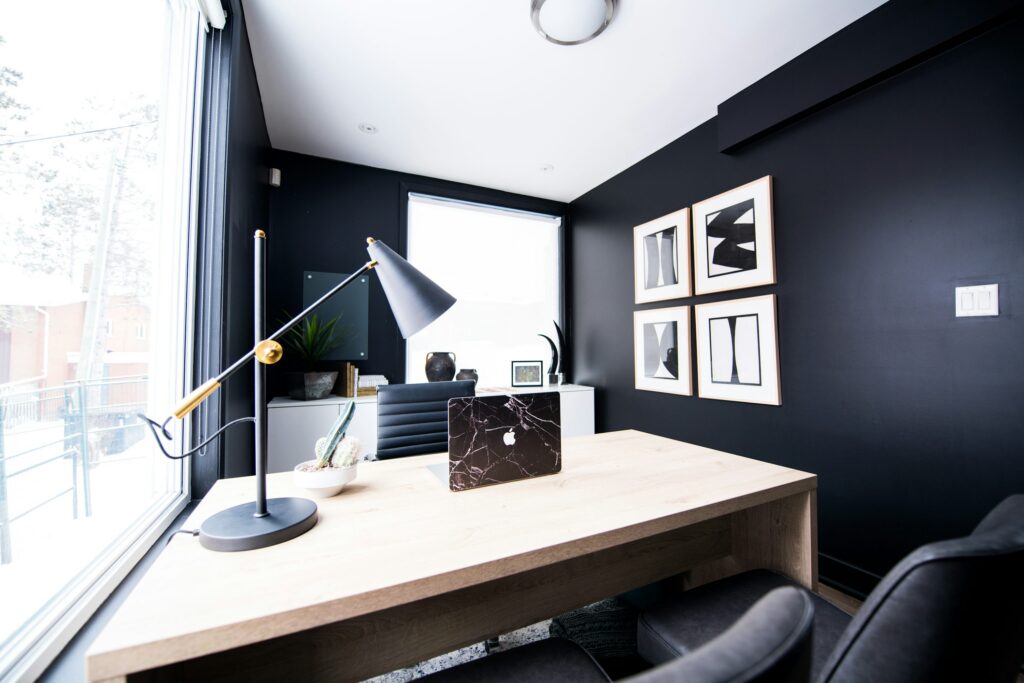 Bureau privé équipé pour les domiciliés